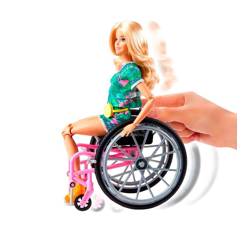 Barbie-Fashionistas-Silla-de-Ruedas-3-53070042